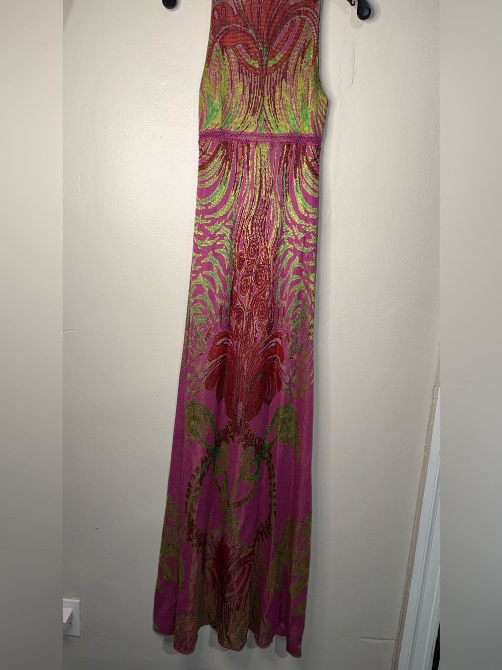 Cecilia Prado Sleeveless Fuchsia Maxi Dress with Tropical Beaded Motif - Picture 13 of 16